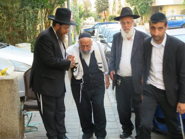 עם רבותינו מאורי הדור