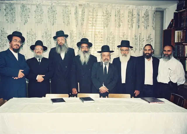 גדולי ישראל בהכנה לכנס ביד אליהו להרמת קרן היהדות