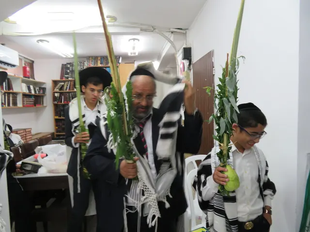 מדור לדור — שמחת מצוות ארבעת המינים