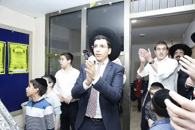 מעמד הכנסת ספר התורה להיכל יוסף שלום — תמונה 13