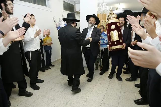 מעמד הכנסת ספר התורה להיכל יוסף שלום — תמונה 14