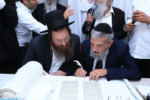 מעמד הכנסת ספר התורה לע״נ התינוק יוסף נחשוני ע״ה — תמונה 16