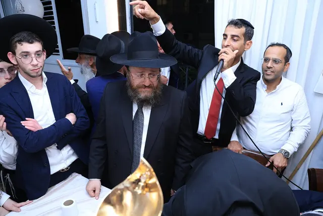 מעמד הכנסת ספר התורה לע״נ התינוק יוסף נחשוני ע״ה — תמונה 17