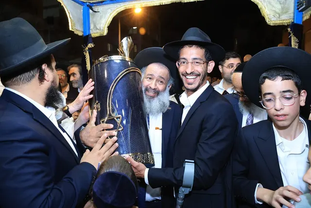 מעמד הכנסת ספר התורה לע״נ התינוק יוסף נחשוני ע״ה — תמונה 24