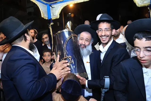 מעמד הכנסת ספר התורה לע״נ התינוק יוסף נחשוני ע״ה — תמונה 25