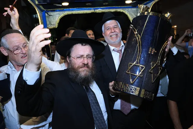מעמד הכנסת ספר התורה לע״נ התינוק יוסף נחשוני ע״ה — תמונה 31