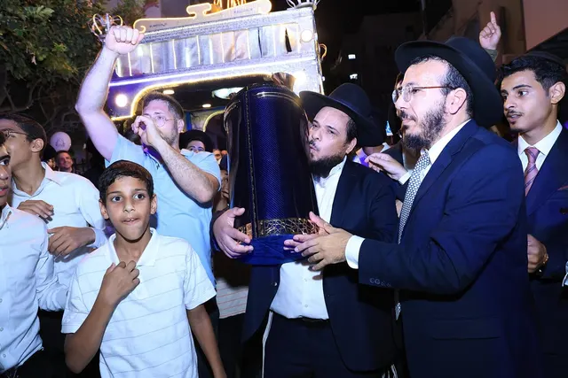 מעמד הכנסת ספר התורה לע״נ התינוק יוסף נחשוני ע״ה — תמונה 34