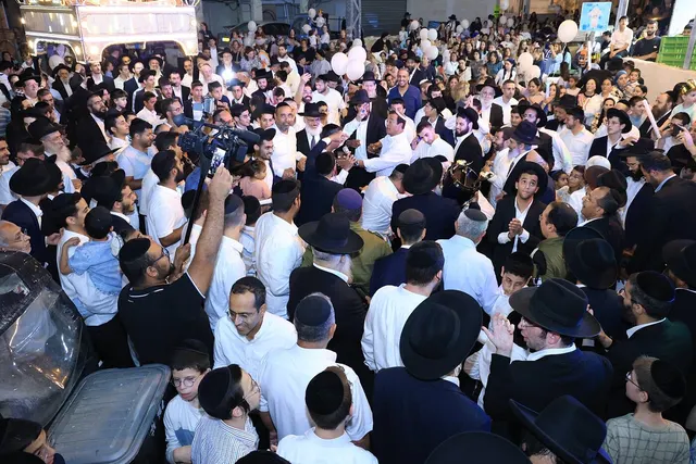 מעמד הכנסת ספר התורה לע״נ התינוק יוסף נחשוני ע״ה — תמונה 38