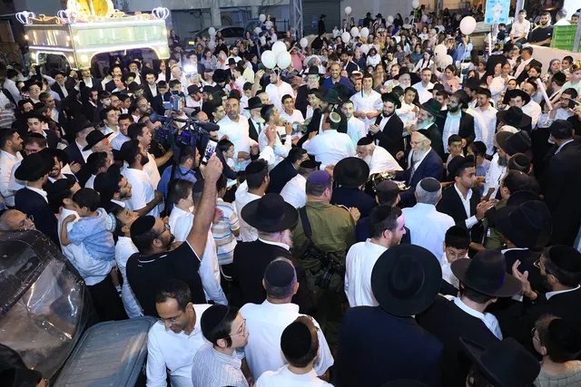 מעמד הכנסת ספר התורה לע״נ התינוק יוסף נחשוני ע״ה — תמונה 39
