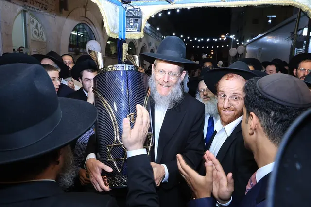 מעמד הכנסת ספר התורה לע״נ התינוק יוסף נחשוני ע״ה — תמונה 41