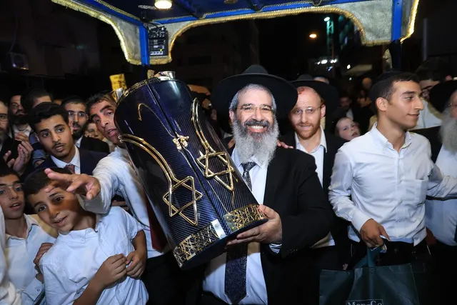 מעמד הכנסת ספר התורה לע״נ התינוק יוסף נחשוני ע״ה — תמונה 42