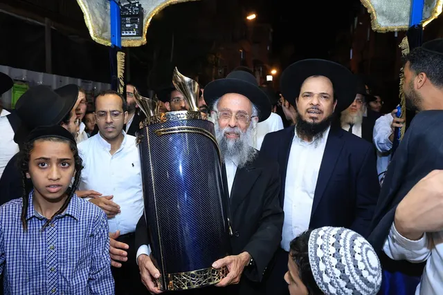 מעמד הכנסת ספר התורה לע״נ התינוק יוסף נחשוני ע״ה — תמונה 47